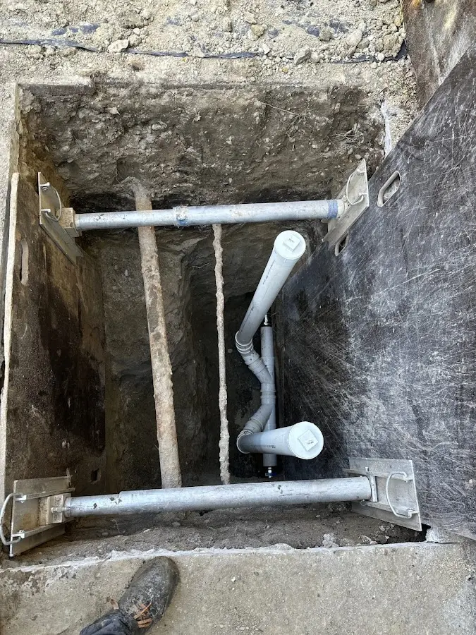 Experienced plumber completing Gas Line Repair work in Schoolcraft